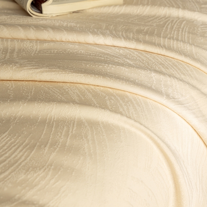 91家纺网 家纺一手货源 找家纺 莱豫家纺 2025新款100支长绒棉纯棉提花磨毛四件套 月光恋人奶昔白