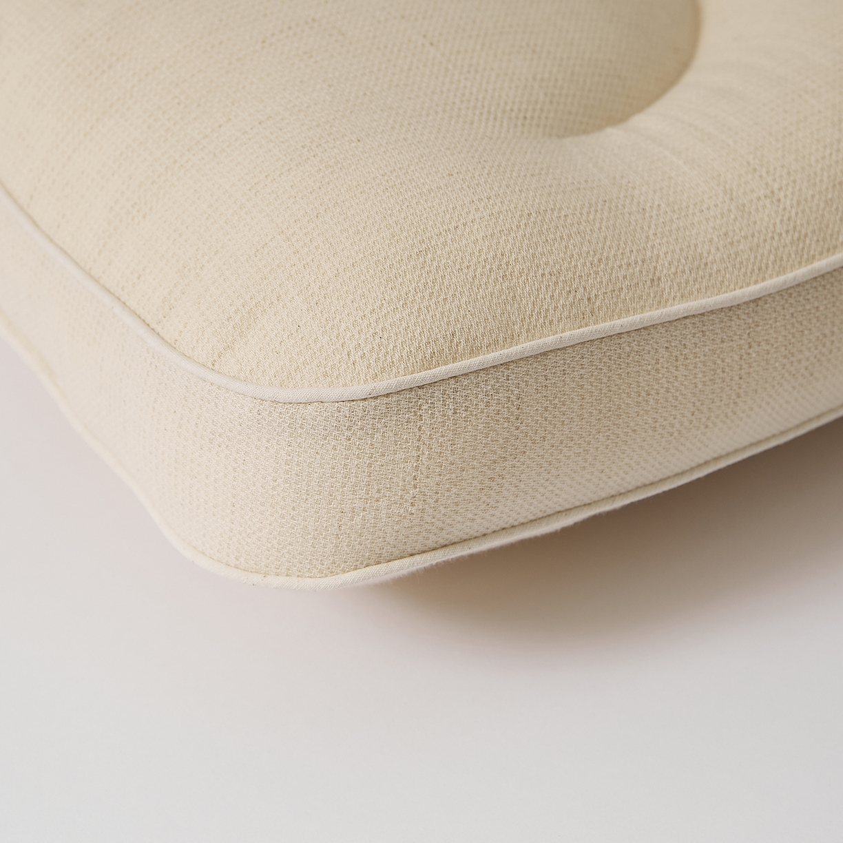 91家纺网 家纺一手货源 找家纺 （总）境月枕芯坊 2025新款棉麻舒悦护颈枕枕头枕芯