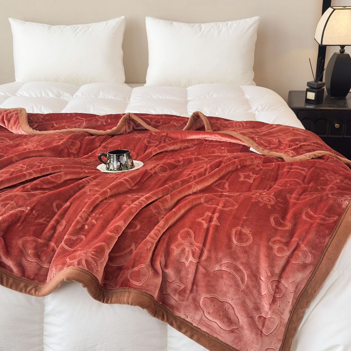 91家纺网 家纺一手货源 找家纺 爱彼家纺 2025冬季新款星星月岁云毯毛毯加厚暖绒毯子星星月岁系列一 星星月岁云毯酒红