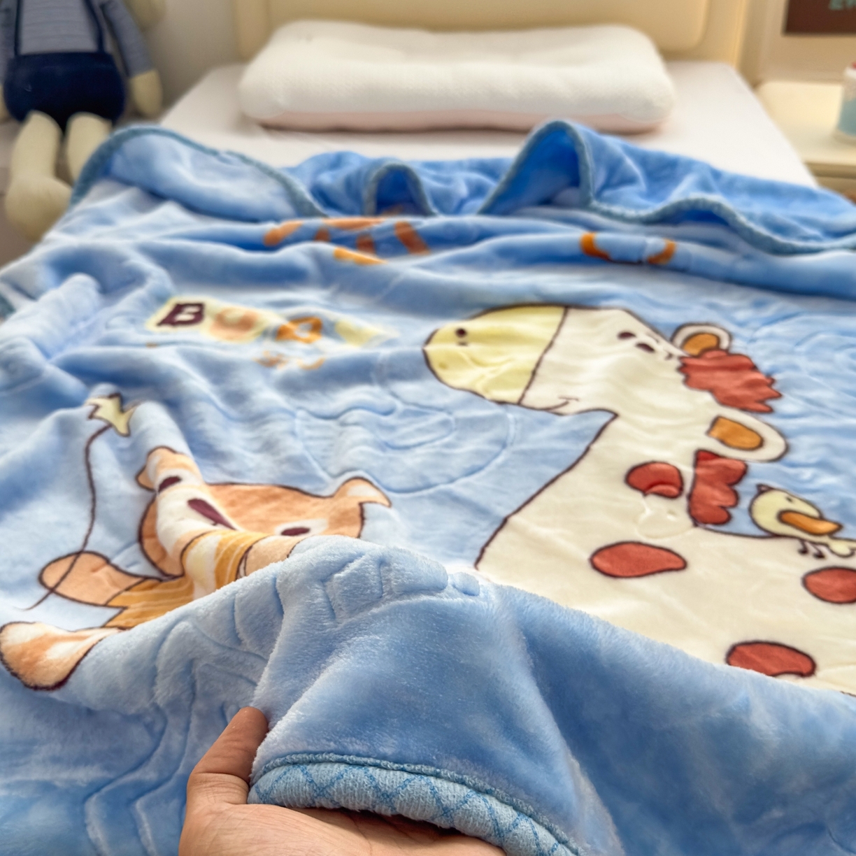 91家纺网 家纺一手货源 找家纺 （总）爱彼家纺 2025冬季热门拉舍尔双层云绒童毯盖毯毯子-系列一