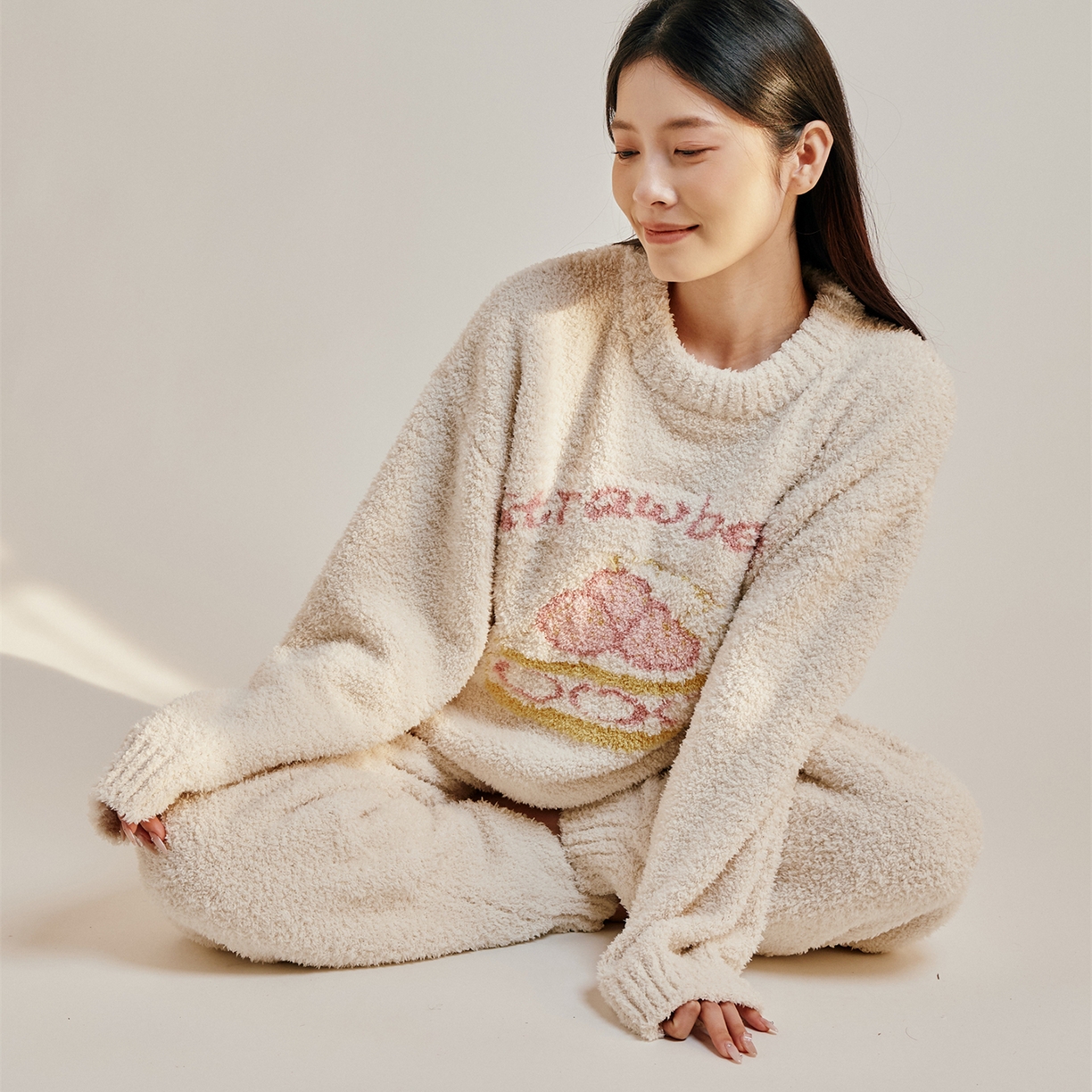 91家纺网 家纺一手货源 找家纺 暖绵绵家纺 2025新款软糯慵懒舒适半边绒家居服-点心系列（零售价不得低于173元） 点心系列-恰贝塔