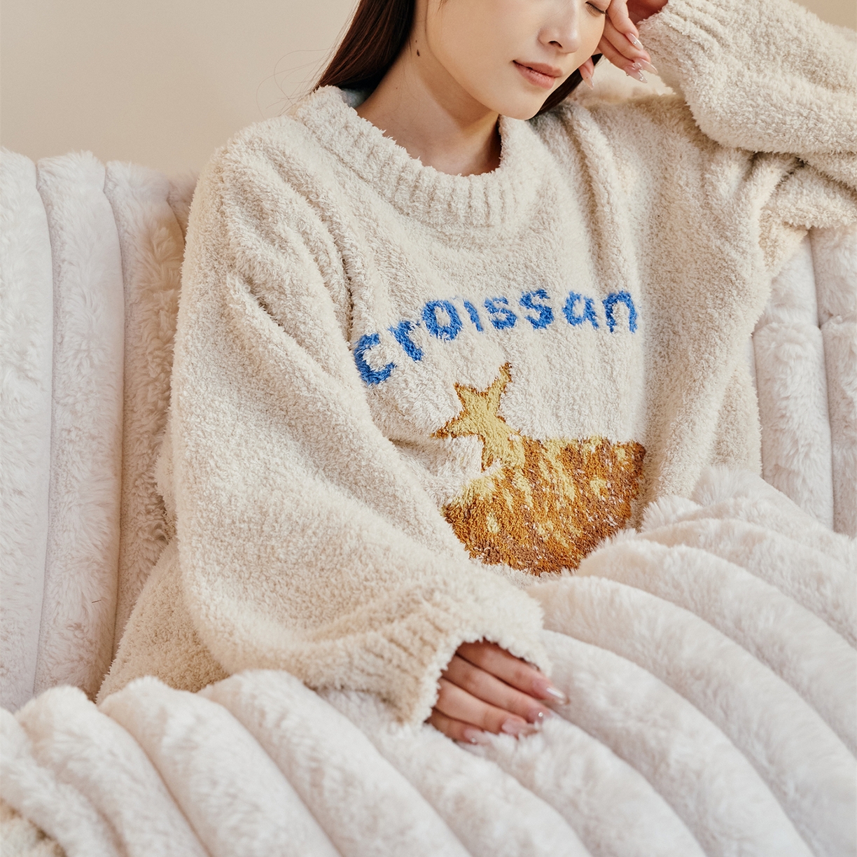 91家纺网 家纺一手货源 找家纺 （总）暖绵绵家纺 2025新款软糯慵懒舒适半边绒家居服-点心系列（零售价不得低于173元）