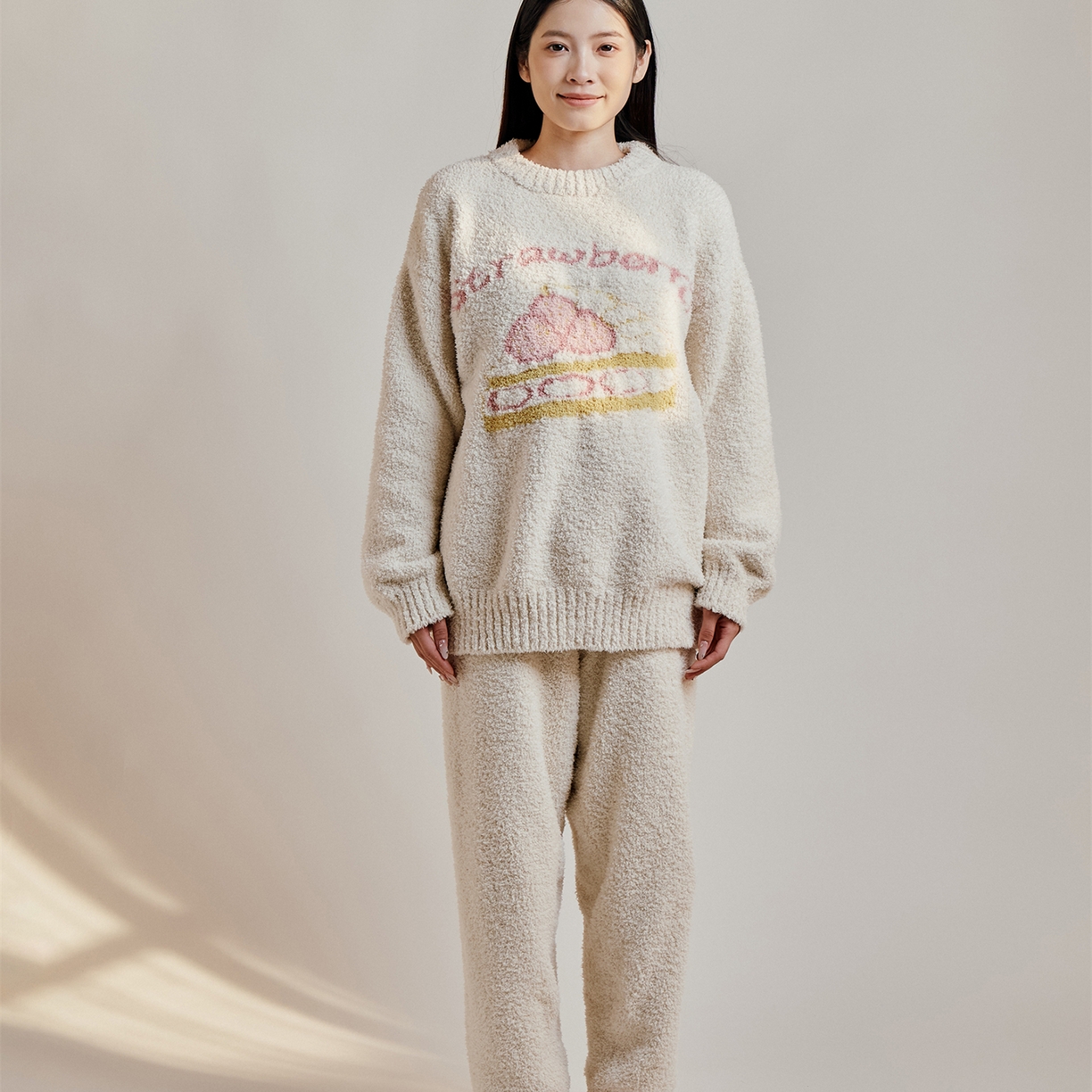 91家纺网 家纺一手货源 找家纺 暖绵绵家纺 2025新款软糯慵懒舒适半边绒家居服-点心系列（零售价不得低于173元） 点心系列-恰贝塔