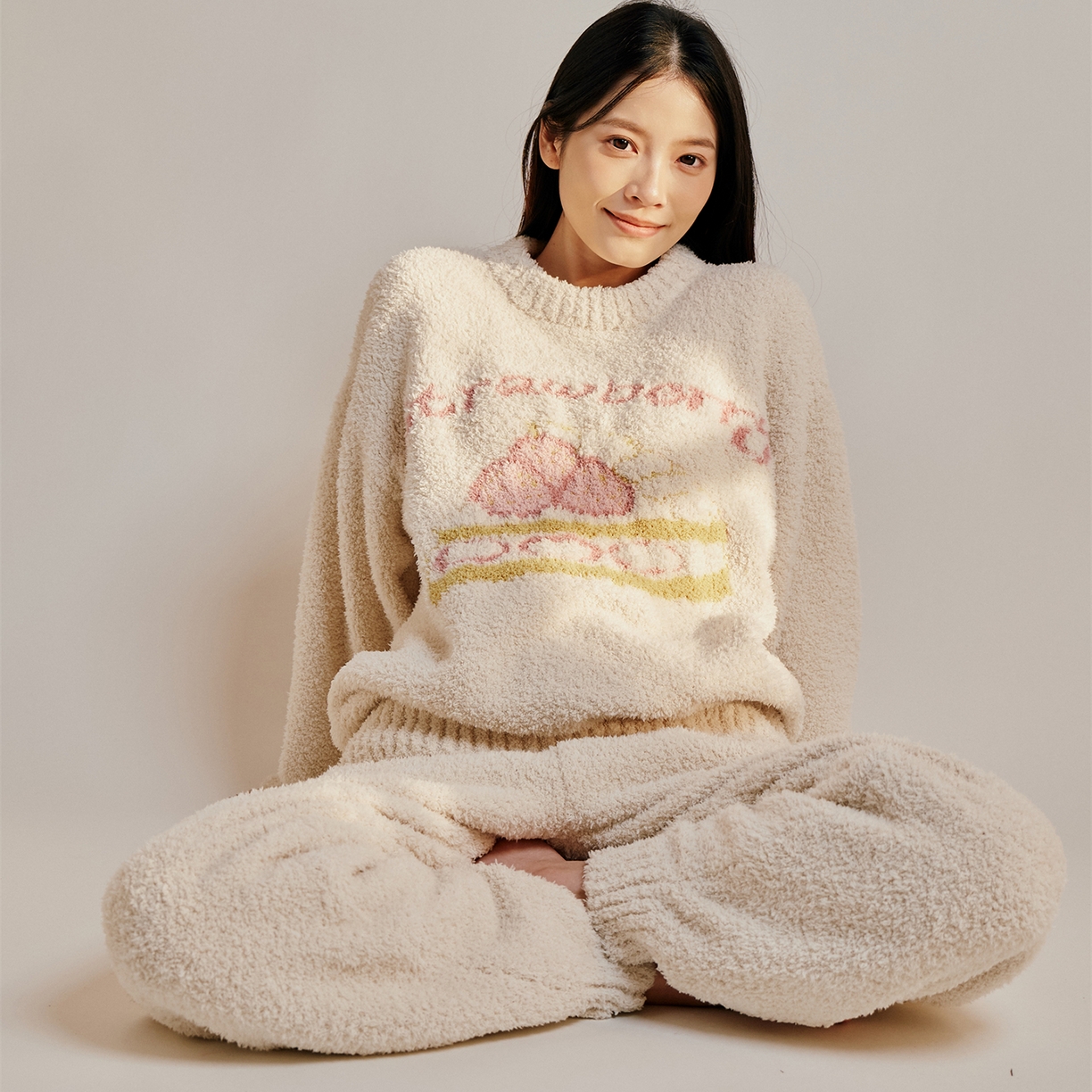 91家纺网 家纺一手货源 找家纺 暖绵绵家纺 2025新款软糯慵懒舒适半边绒家居服-点心系列（零售价不得低于173元） 点心系列-恰贝塔