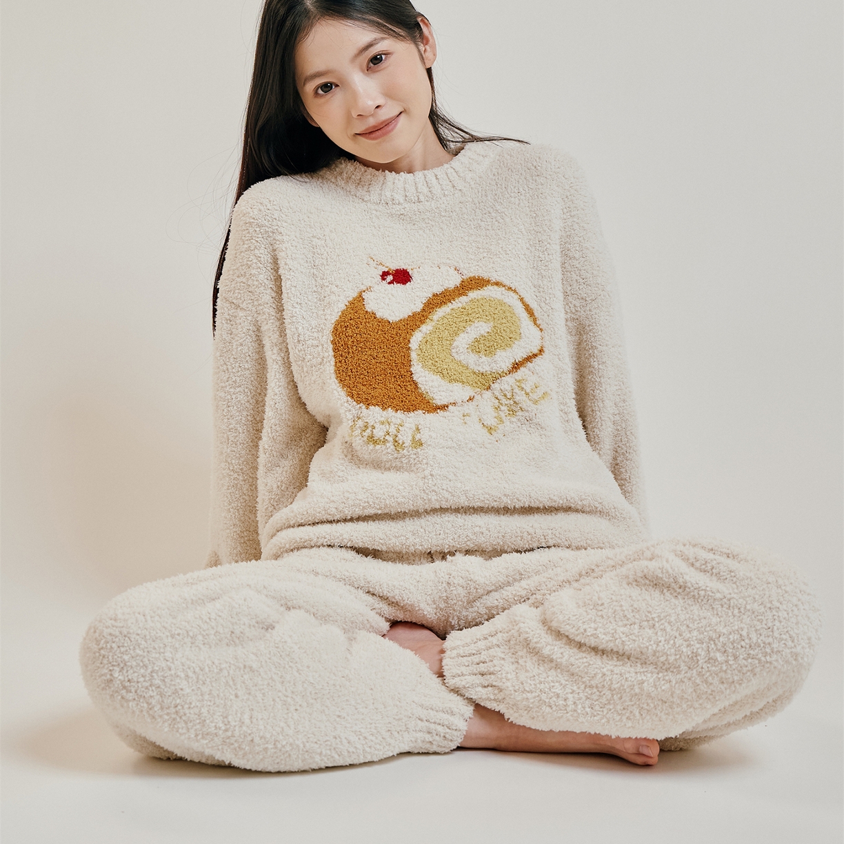 91家纺网 家纺一手货源 找家纺 暖绵绵家纺 2025新款软糯慵懒舒适半边绒家居服-点心系列（零售价不得低于173元） 点心系列-拉贝瑞