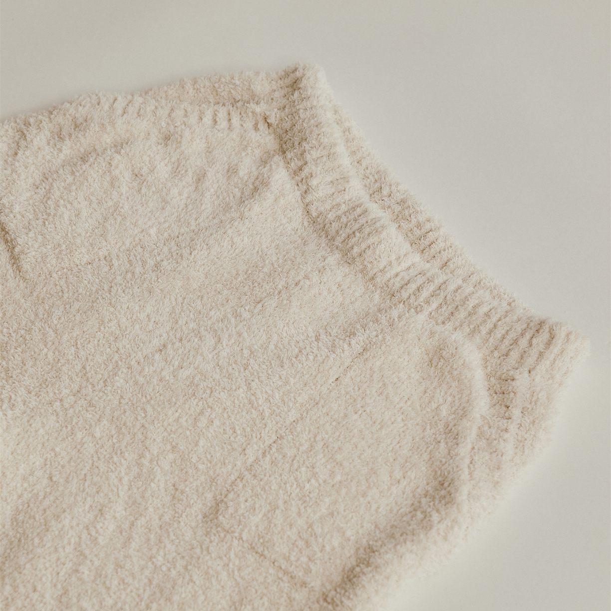 91家纺网 家纺一手货源 找家纺 暖绵绵家纺 2025新款软糯慵懒舒适半边绒家居服-点心系列（零售价不得低于173元） 点心系列-拉贝瑞