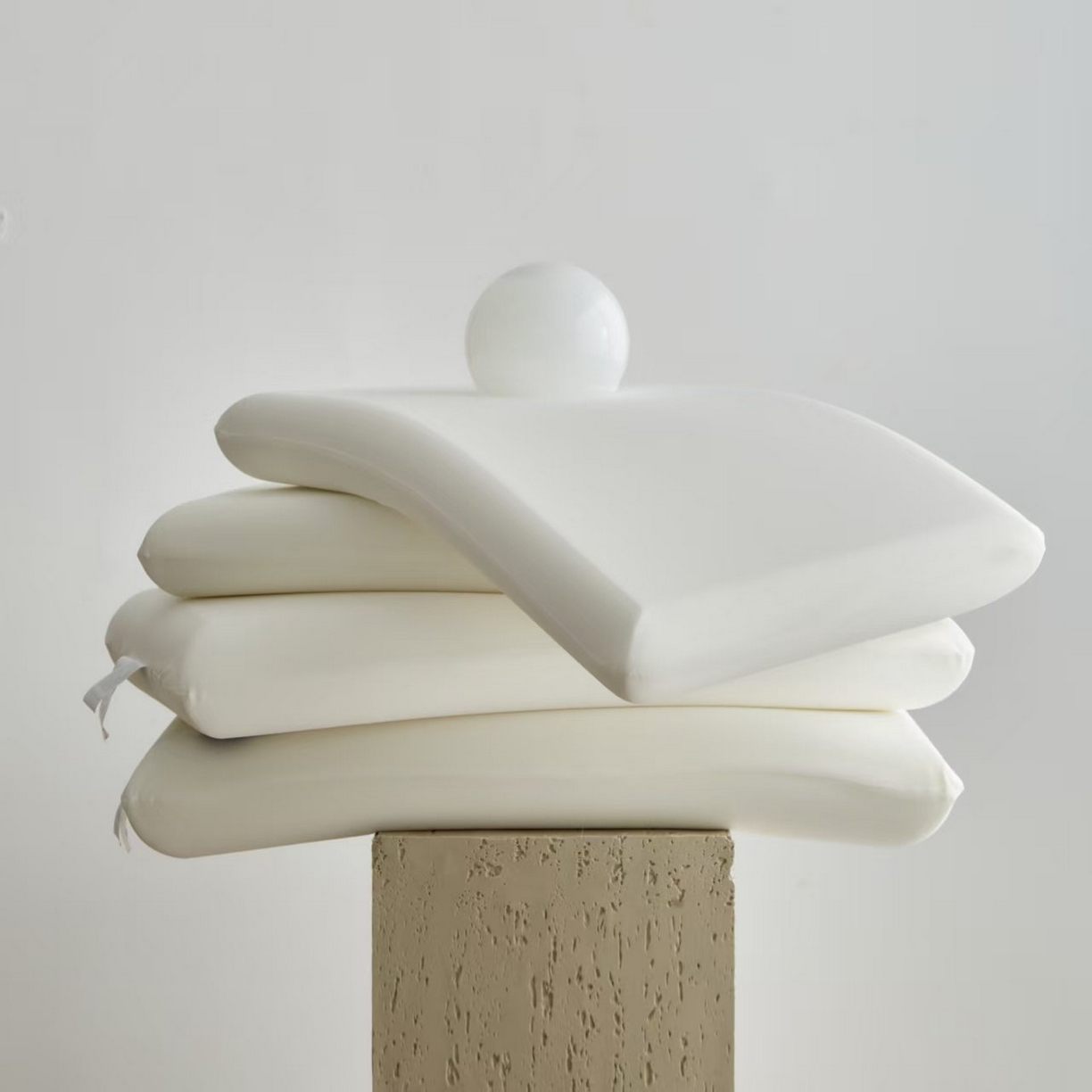 91家纺网 家纺一手货源 找家纺 （总）安力森/诚臻酒店用品 2025新款护颈枕单人睡眠枕头 慢回弹记忆棉枕芯家用宿舍学生颈椎枕 助眠透气枕