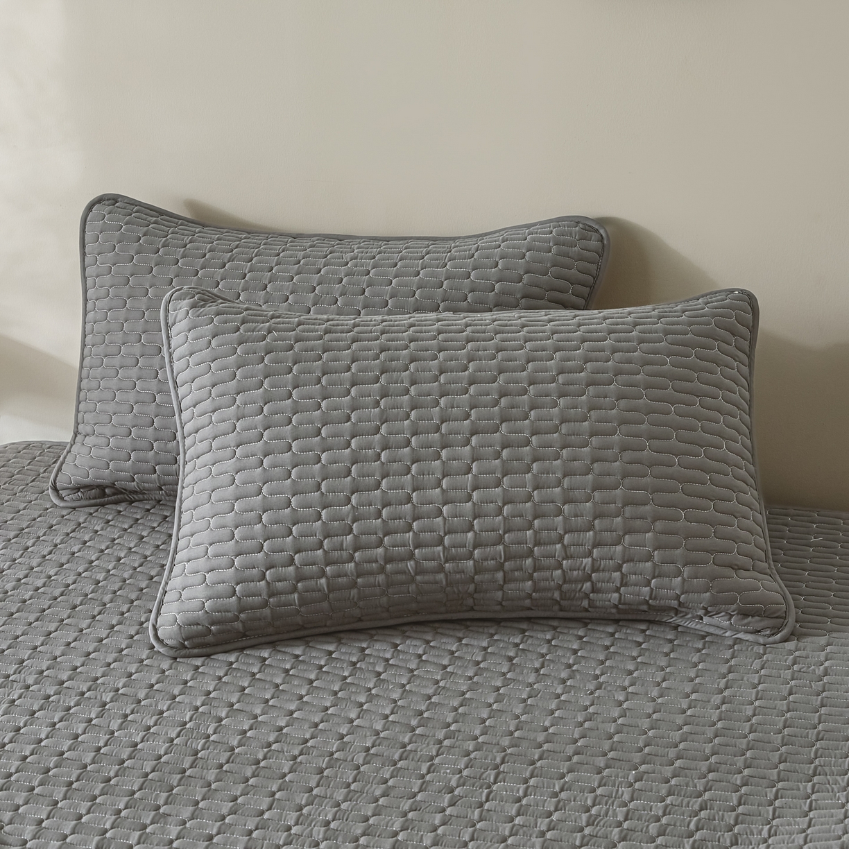 91家纺网 家纺一手货源 找家纺 芬晴家纺 2025新款全棉棉花夹棉床笠系列-幻彩 幻彩-岩灰