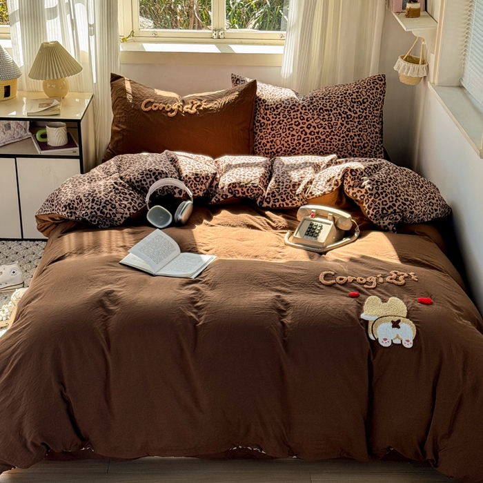 91家纺网 家纺一手货源 找家纺 优兰朵 2025新款水洗棉印花毛巾绣四件套 奶豹小狗