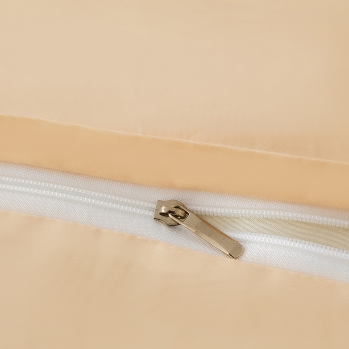 91家纺网 家纺一手货源 找家纺 卡诗兰 2025新款A类50S双股新疆长绒棉贡缎面料刺绣四件套-高端礼盒装 香槟色-皇冠