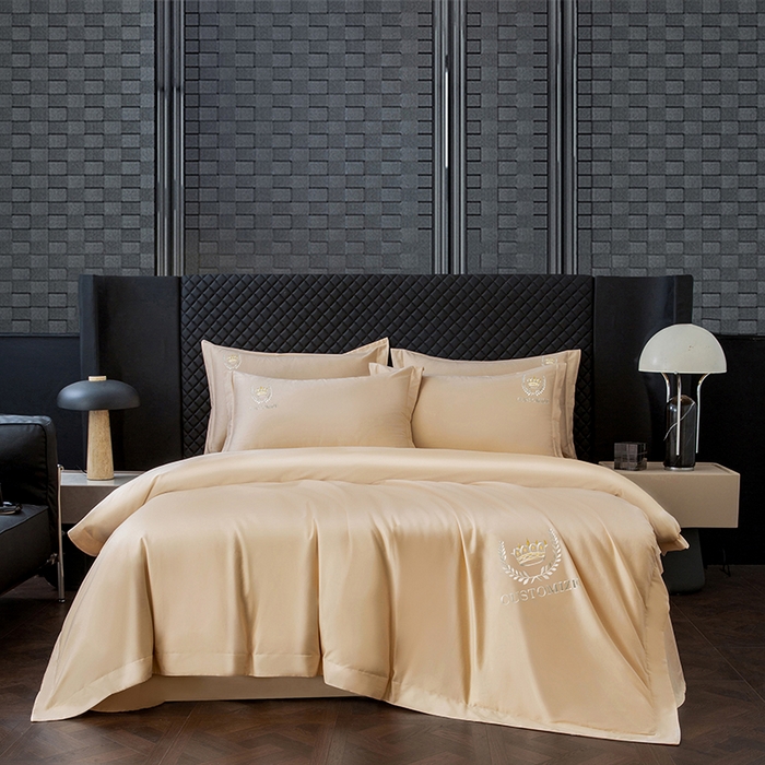 91家纺网 家纺一手货源 找家纺 卡诗兰 2025新款A类50S双股新疆长绒棉贡缎面料刺绣四件套-高端礼盒装 香槟色-皇冠