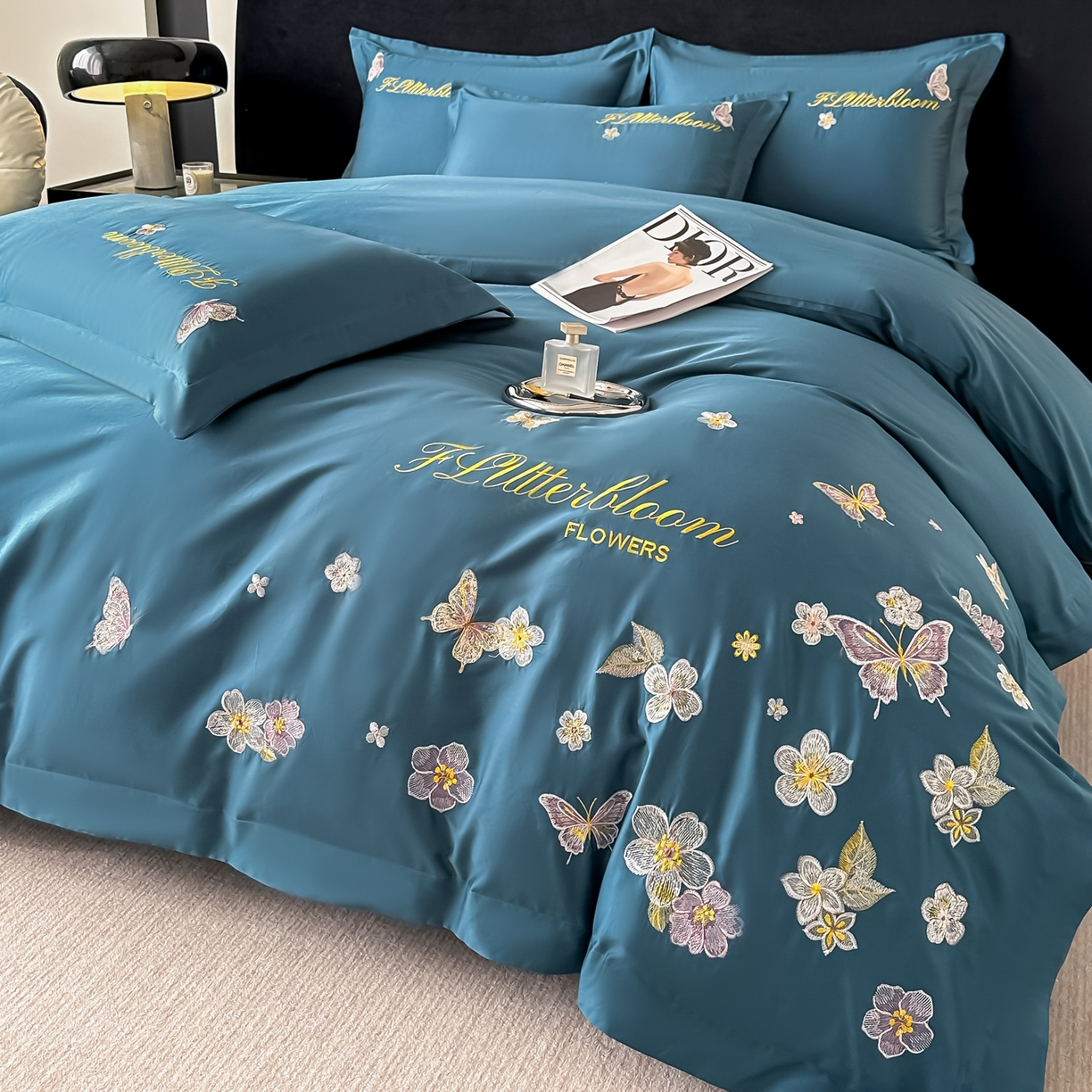 91家纺网 家纺一手货源 找家纺 （总）卡诗兰 2025新款A类50S双股全棉贡缎长绒棉刺绣四件套-飞舞蝴蝶系列(高档礼盒装)