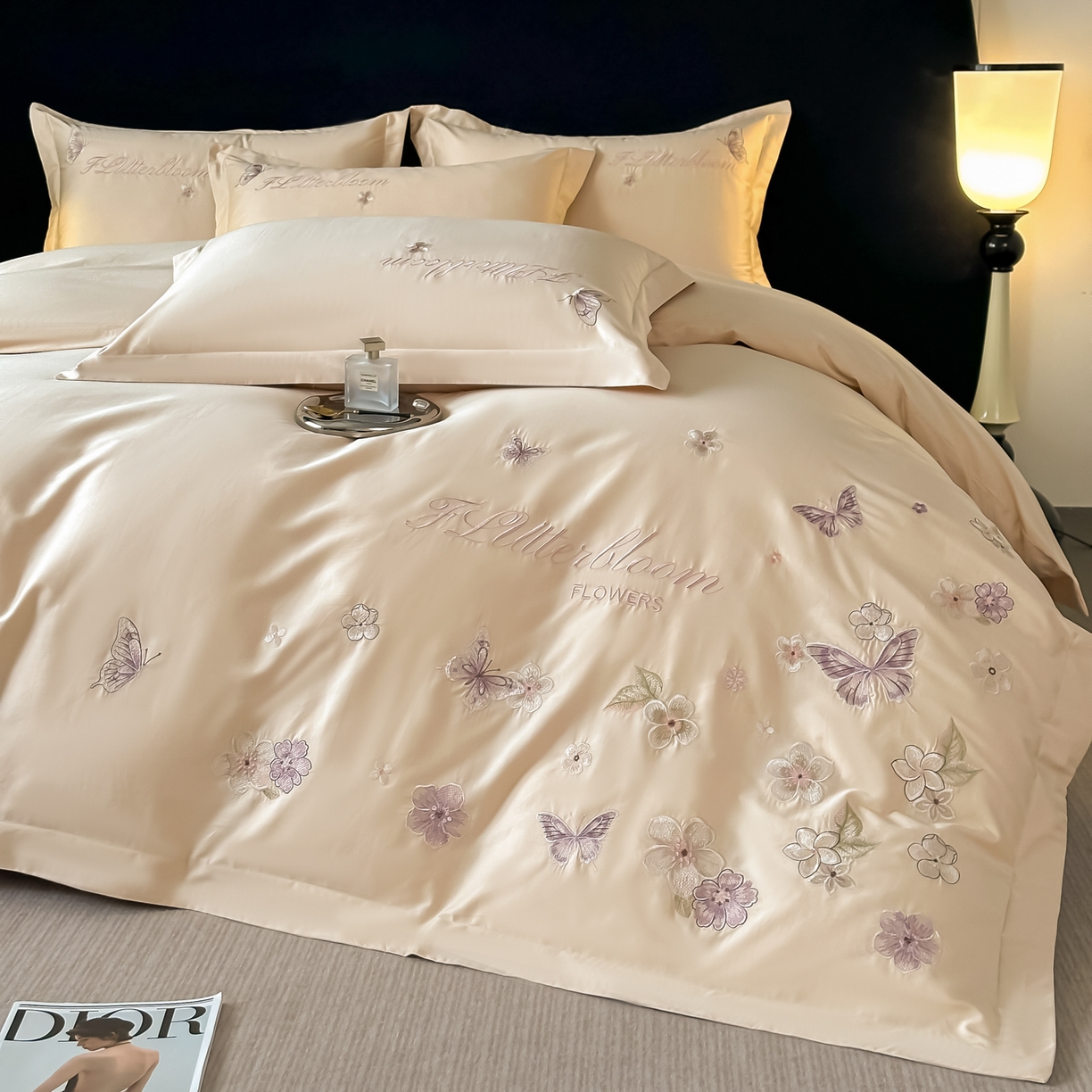 91家纺网 家纺一手货源 找家纺 卡诗兰 2025新款A类50S双股全棉贡缎长绒棉刺绣四件套-飞舞蝴蝶系列(高档礼盒装) 飞舞蝴蝶 香槟金