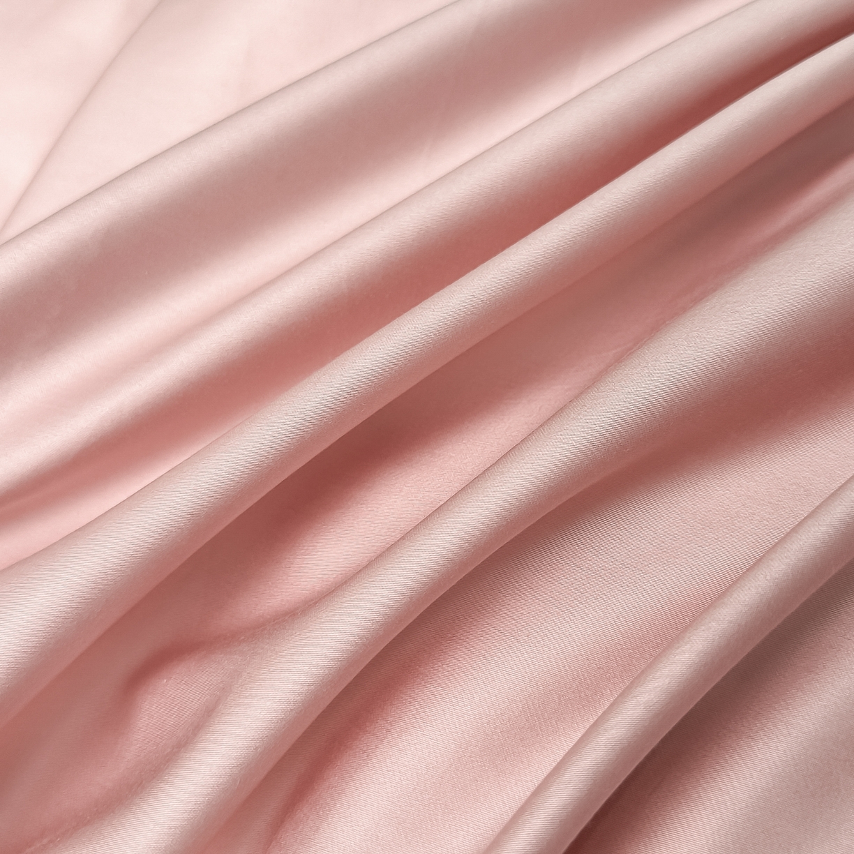 91家纺网 家纺一手货源 找家纺 卡诗兰 2025新款A类50S双股全棉贡缎长绒棉刺绣四件套-飞舞蝴蝶系列(高档礼盒装) 飞舞蝴蝶 钻石粉