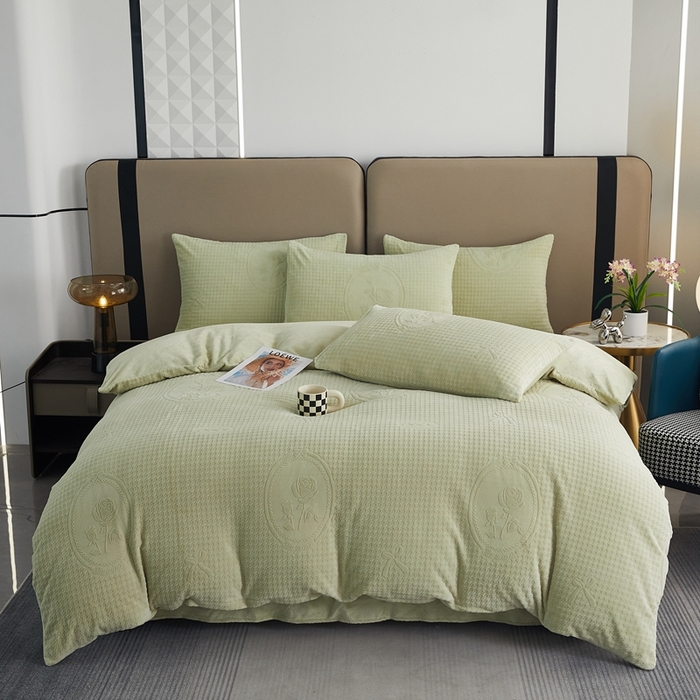 91家纺网 家纺一手货源 找家纺 （总）卡诗兰 2025款高克重纯色牛奶绒雕花四件套