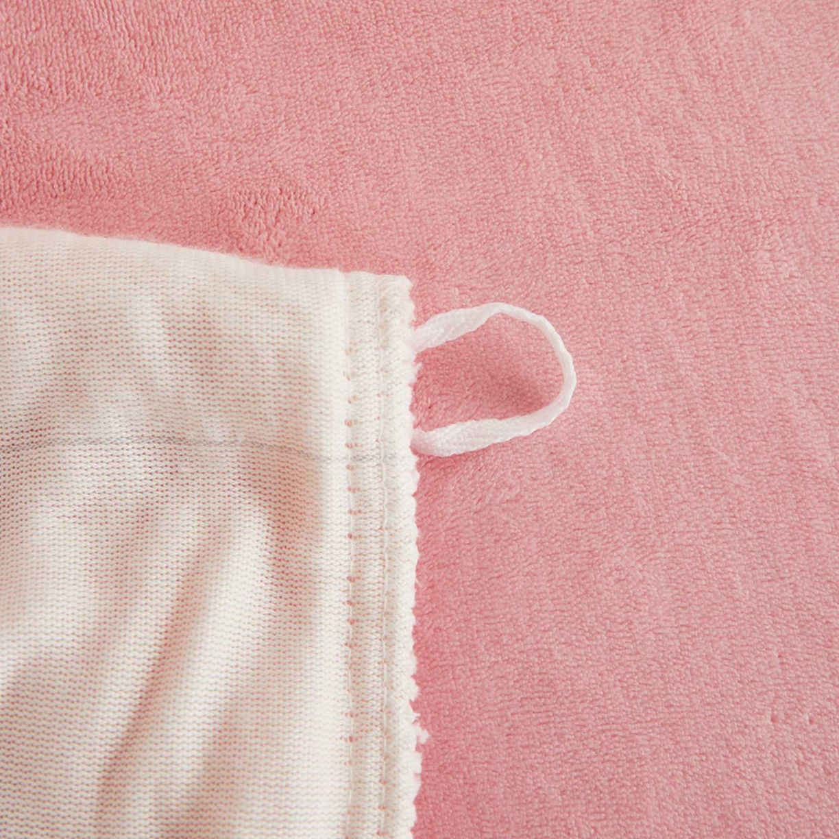 91家纺网 家纺一手货源 找家纺 卡诗兰 2025款高克重纯色牛奶绒雕花四件套 白拼粉