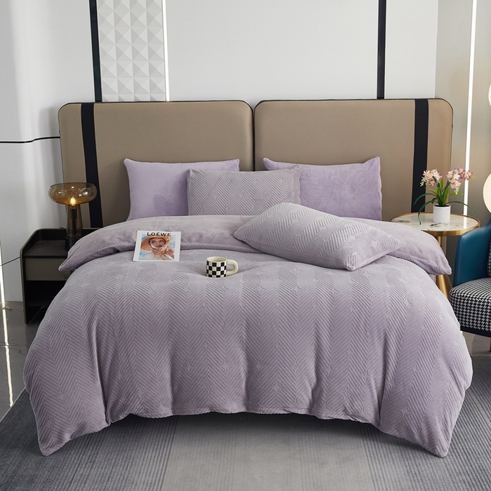 卡诗兰 2025款高克重纯色牛奶绒雕花四件套 灰紫