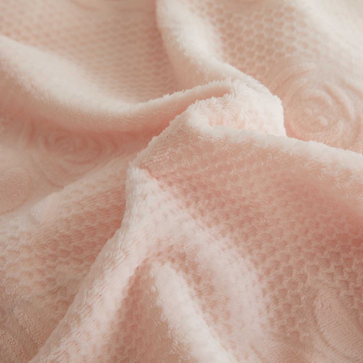 91家纺网 家纺一手货源 找家纺 卡诗兰 2025款高克重纯色牛奶绒雕花四件套 玉色