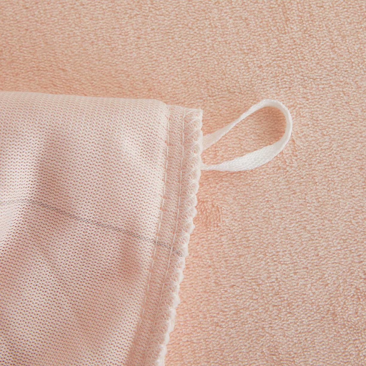 91家纺网 家纺一手货源 找家纺 卡诗兰 2025款高克重纯色牛奶绒雕花四件套 玉色