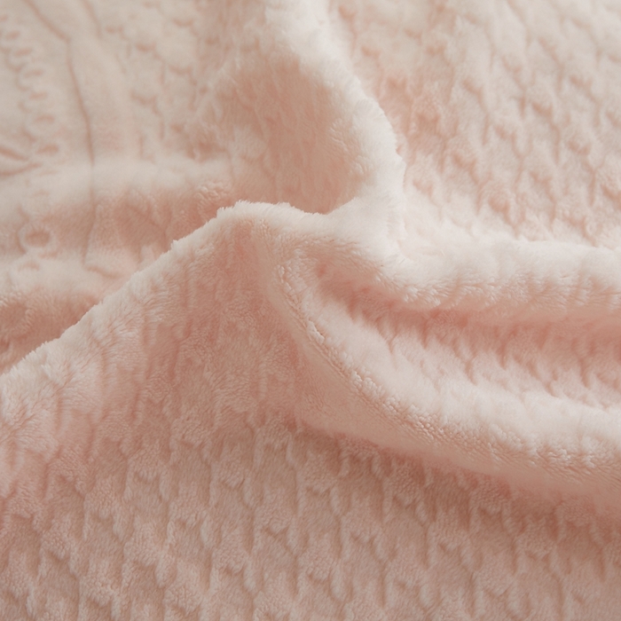 91家纺网 家纺一手货源 找家纺 卡诗兰 2025款高克重纯色牛奶绒雕花四件套 玉色