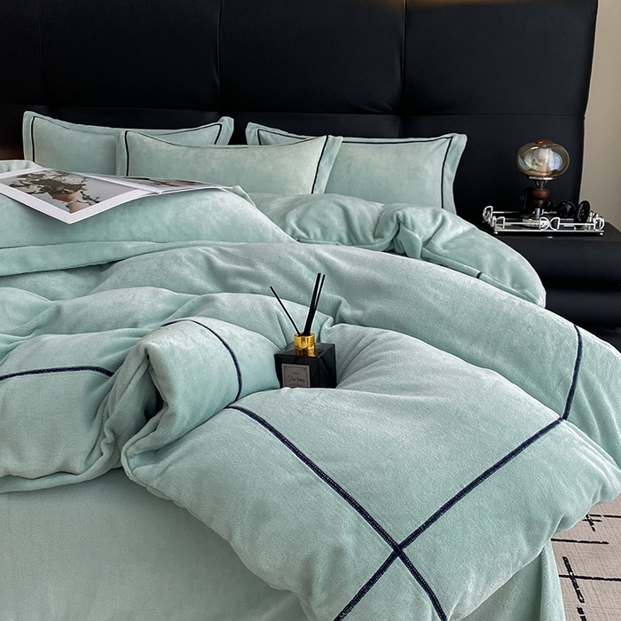 卡诗兰2025款高克重加厚牛奶绒十字绣四件套 钻石浅蓝