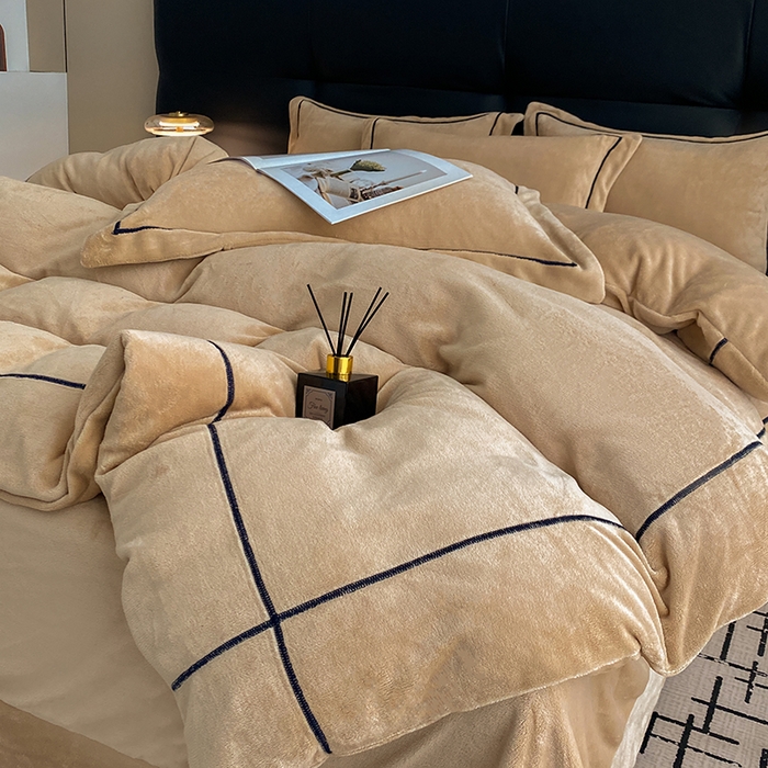 91家纺网 家纺一手货源 找家纺 卡诗兰 2025款高克重加厚牛奶绒十字绣四件套 钻石奶咖