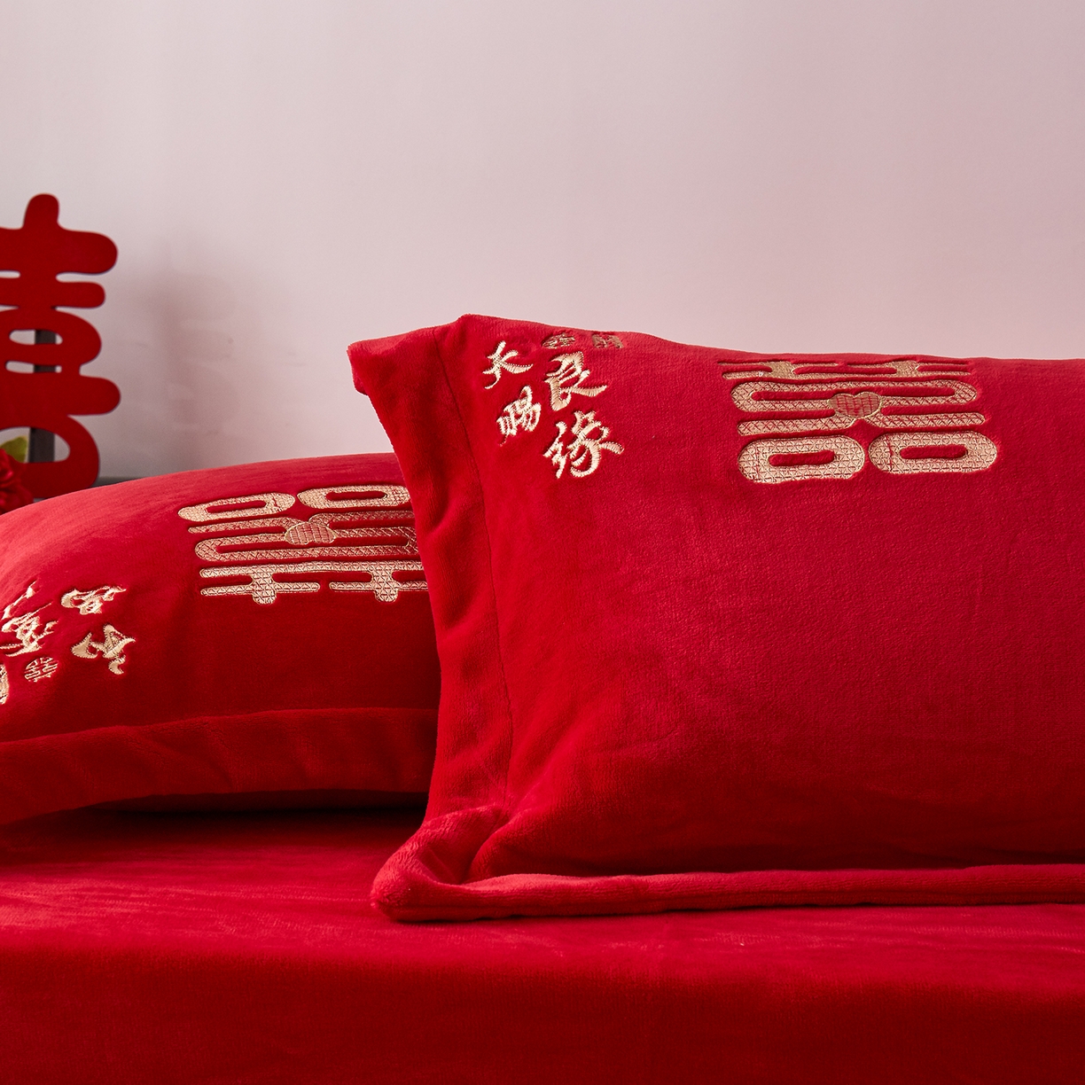 91家纺网 家纺一手货源 找家纺 （总）浩情国际婚庆供货中心 2026新品婚庆加厚全消光牛奶绒四件套系列