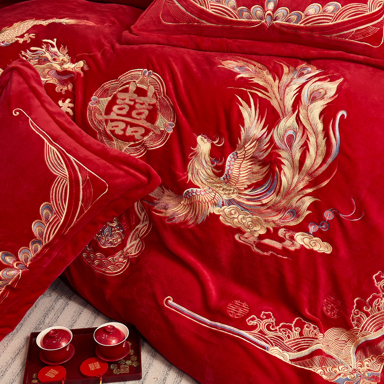 91家纺网 家纺一手货源 找家纺 浩情国际婚庆供货中心 2026新品婚庆加厚全消光牛奶绒四件套系列 吉祥龙凤