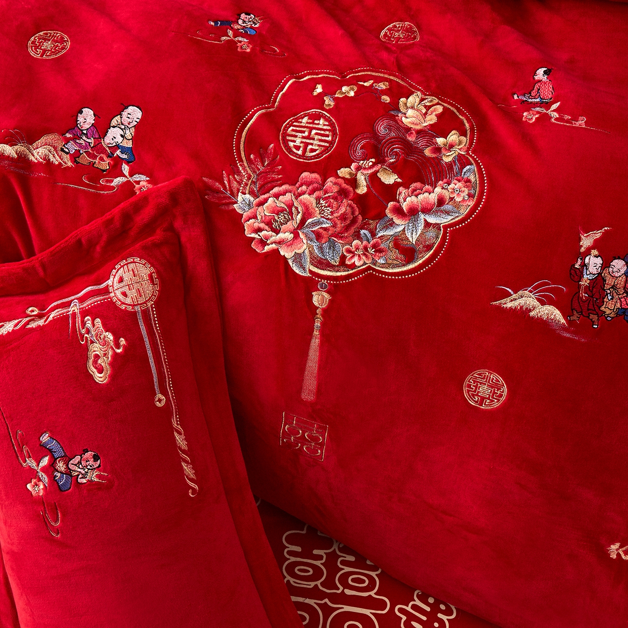 91家纺网 家纺一手货源 找家纺 浩情国际婚庆供货中心 2026新品婚庆加厚全消光牛奶绒四件套系列 欢喜百子