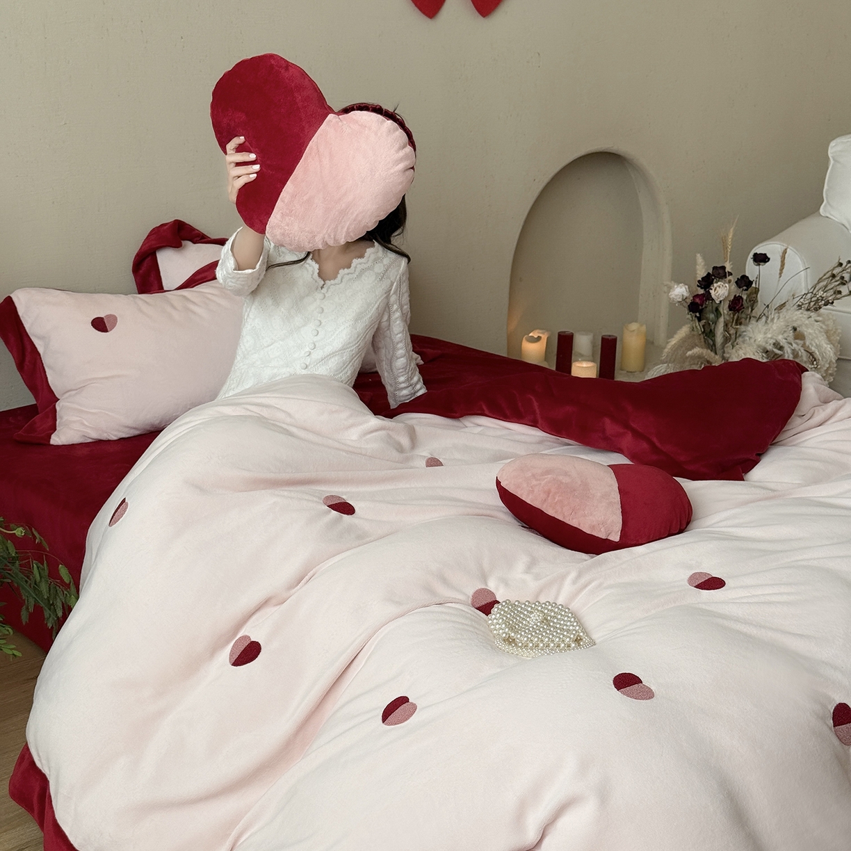 91家纺网 家纺一手货源 找家纺 （总）江涞 2025新款高克重牛奶绒高端毛巾绣四件套-心悦