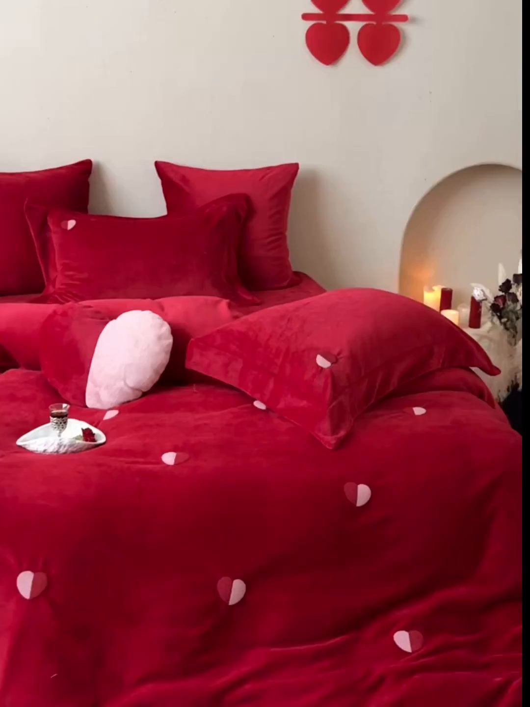 91家纺网 家纺一手货源 找家纺 江涞 2025新款高克重牛奶绒高端毛巾绣四件套-心悦 心悦-红  牛奶绒