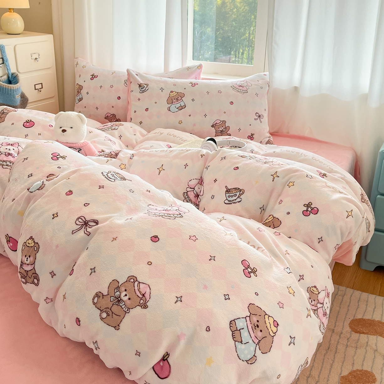 91家纺网 家纺一手货源 找家纺 吉象家纺 2025新款高克重牛奶绒印花被套 星星宠物