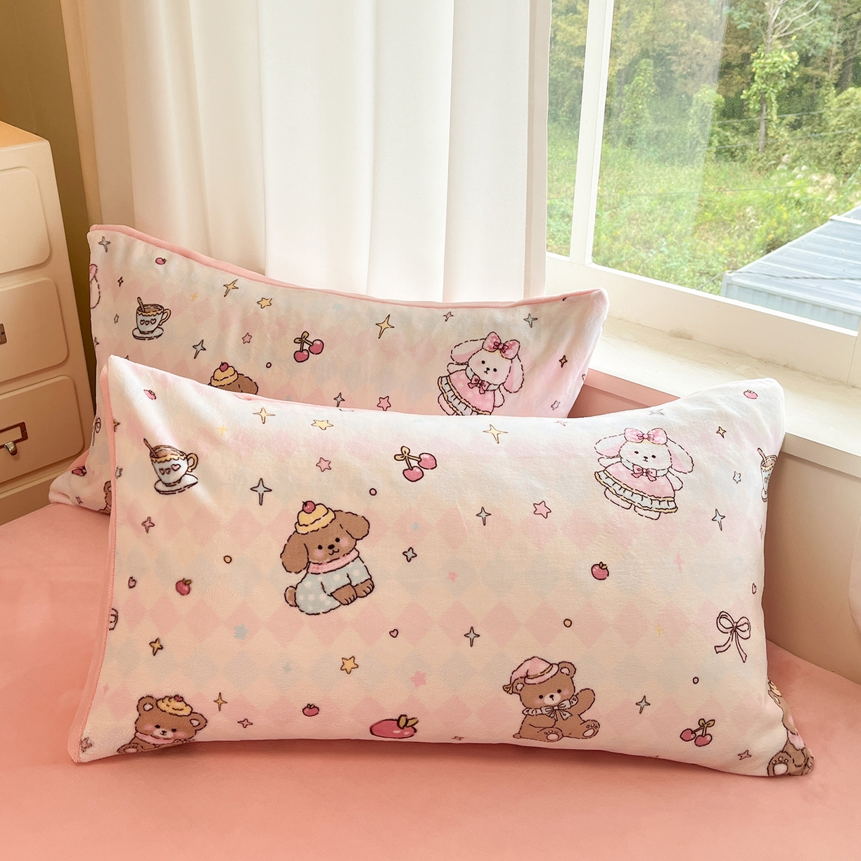 91家纺网 家纺一手货源 找家纺 吉象家纺 2025新款高克重牛奶绒印花被套 星星宠物