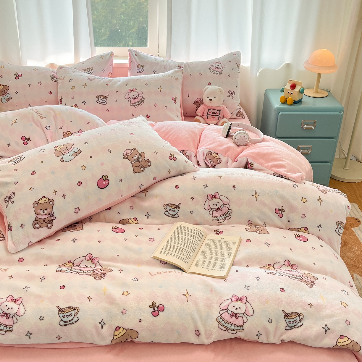 91家纺网 家纺一手货源 找家纺 吉象家纺 2025新款高克重牛奶绒印花被套 星星宠物