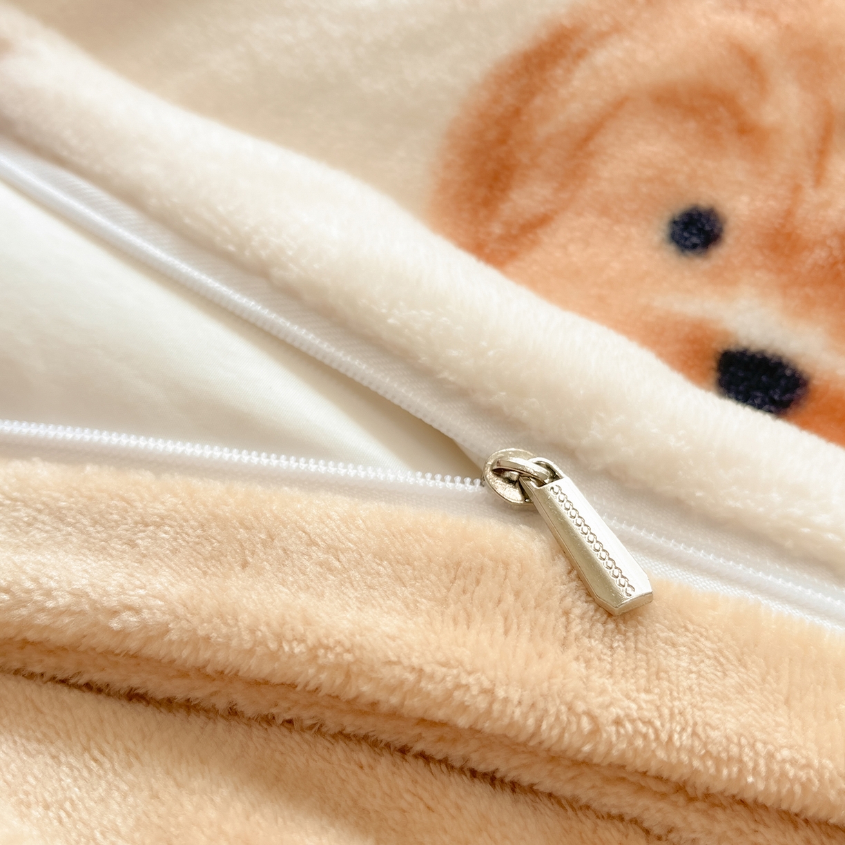 91家纺网 家纺一手货源 找家纺 吉象家纺 2025新款高克重牛奶绒印花被套 好伙伴