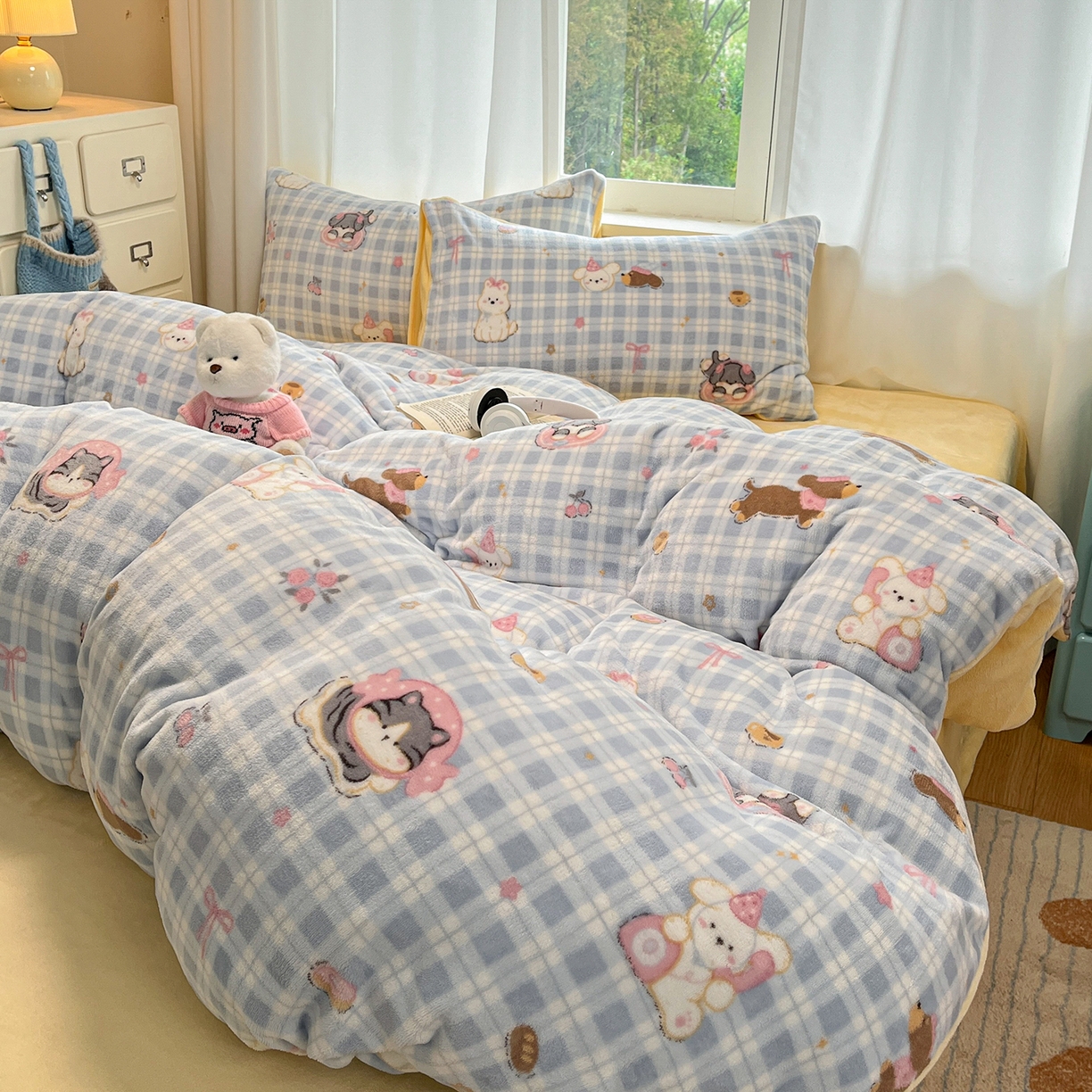 91家纺网 家纺一手货源 找家纺 吉象家纺 2025新款高克重牛奶绒印花被套 宠物派