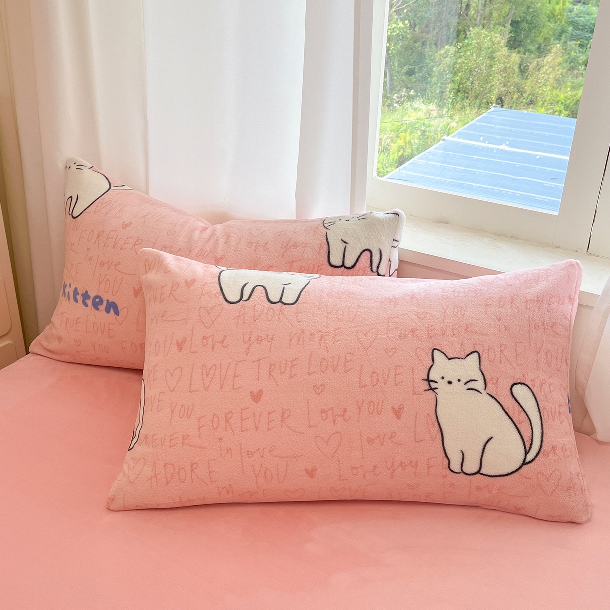 91家纺网 家纺一手货源 找家纺 吉象家纺 2025新款高克重牛奶绒印花被套 粉色猫咪