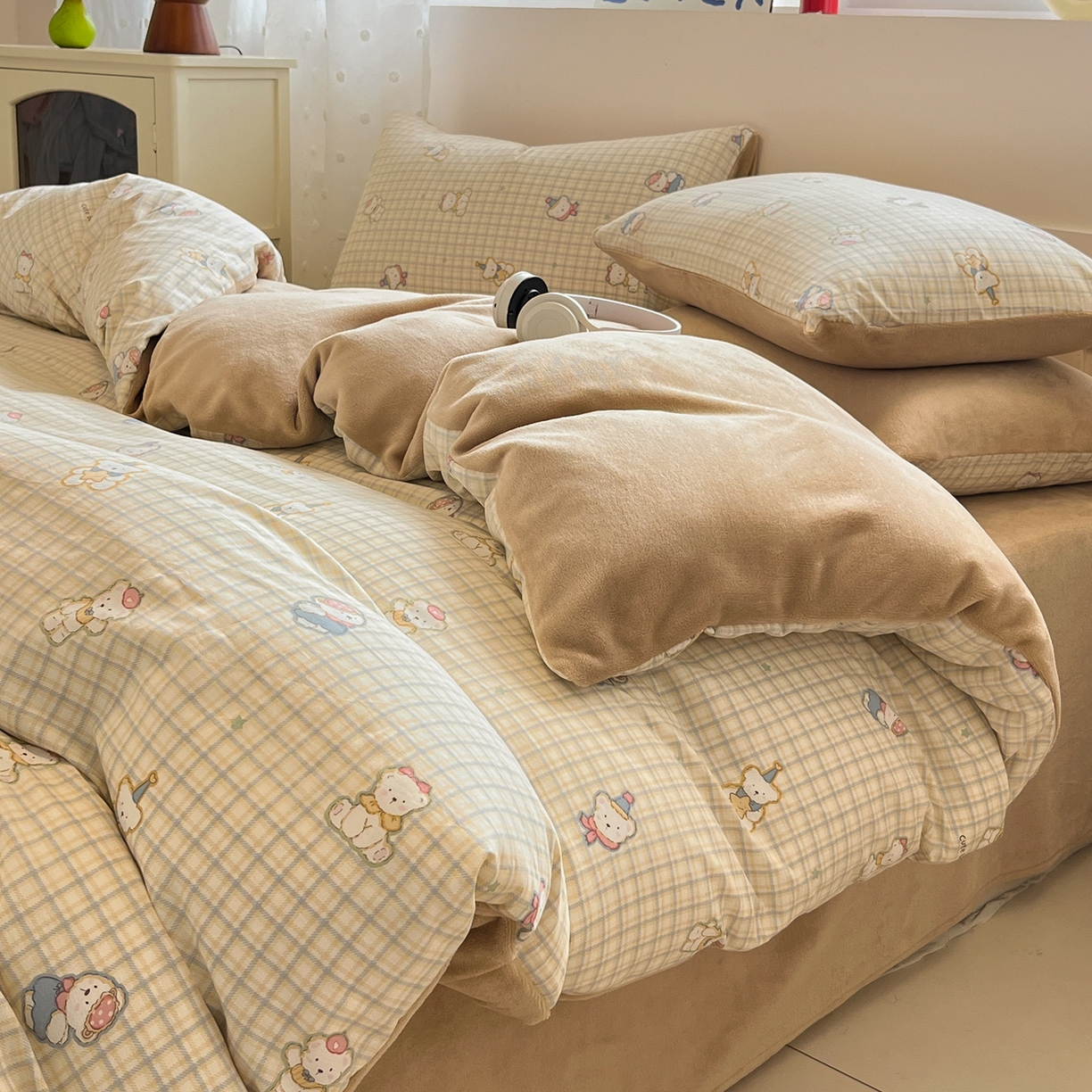 91家纺网 家纺一手货源 找家纺 （总）吉象家纺 2025新款全棉牛奶绒印花四件套