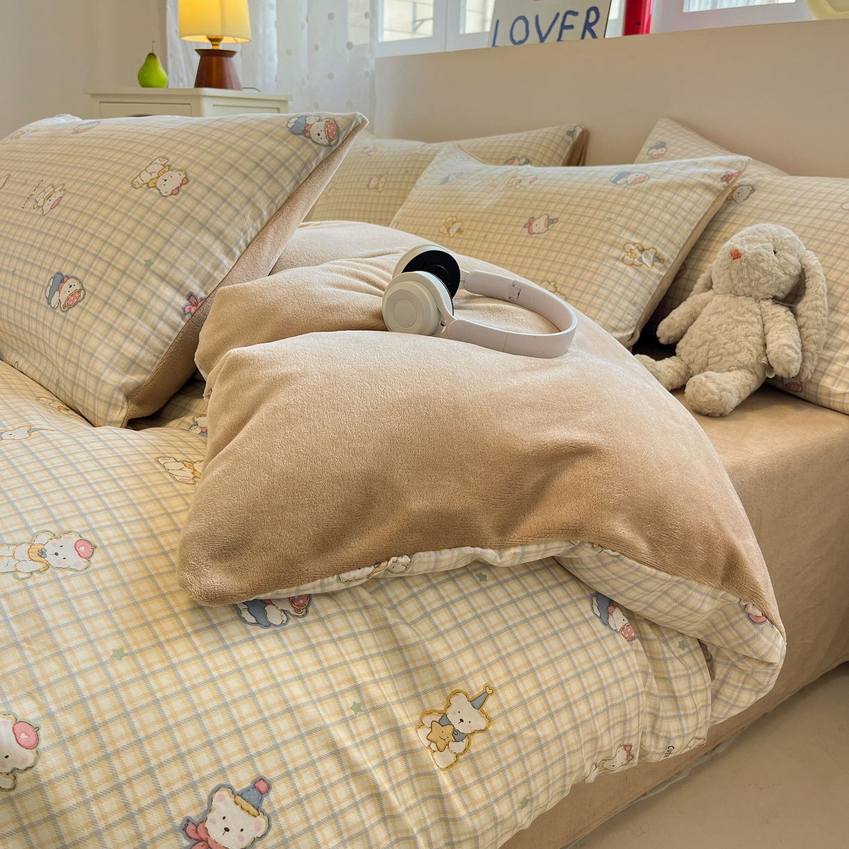 91家纺网 家纺一手货源 找家纺 （总）吉象家纺 2025新款全棉牛奶绒印花四件套