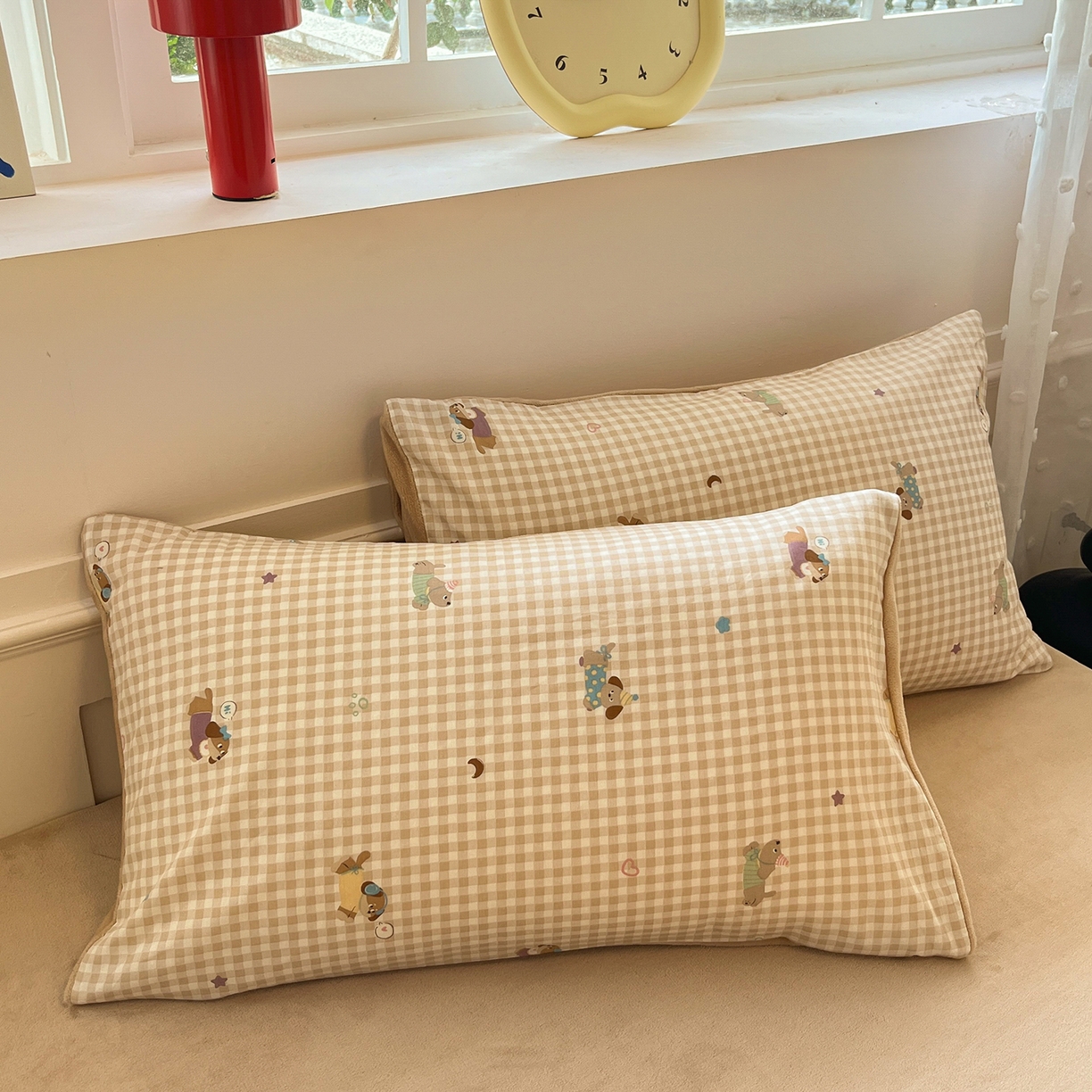 91家纺网 家纺一手货源 找家纺 吉象家纺 2025新款全棉牛奶绒印花四件套 棉绒-狗狗派对