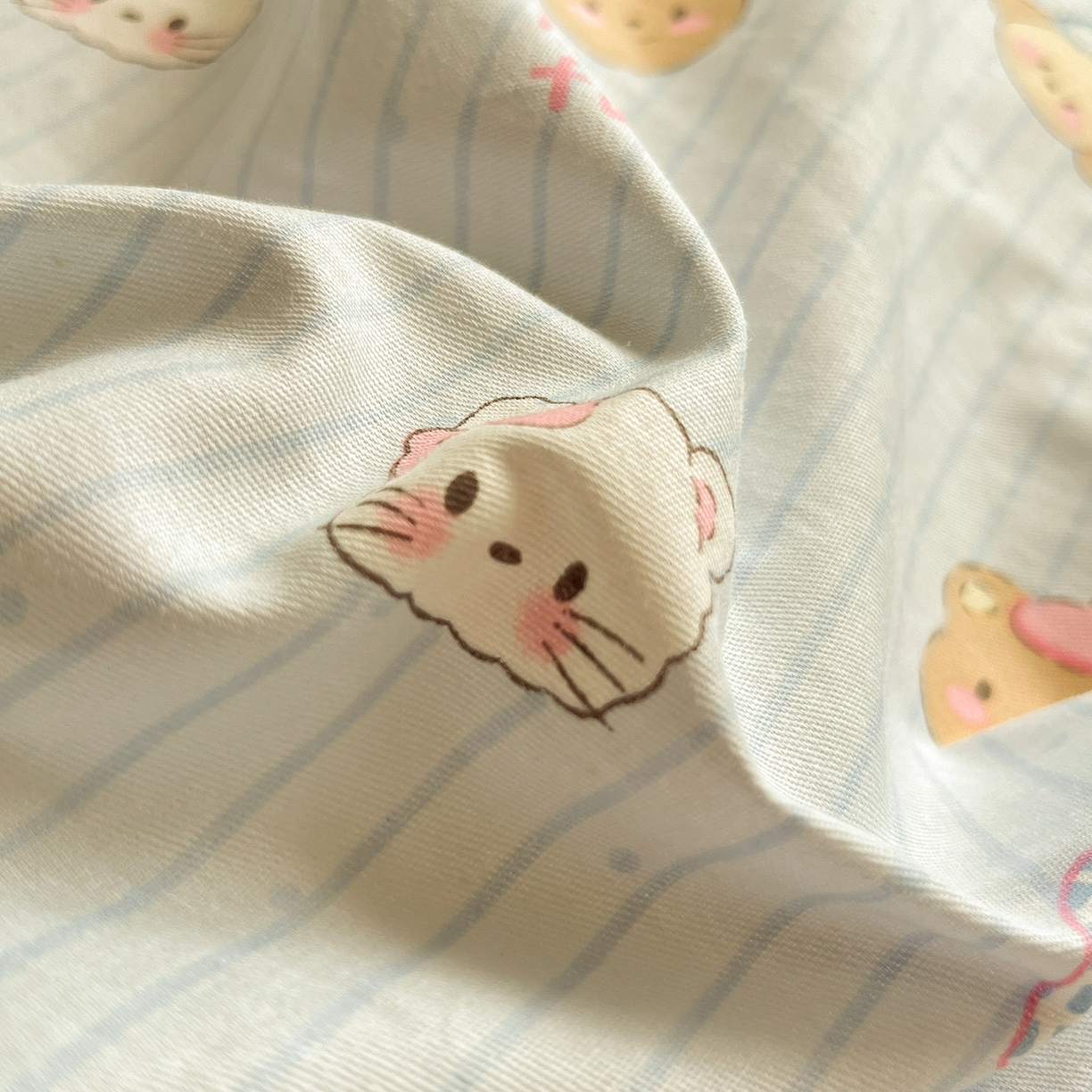 91家纺网 家纺一手货源 找家纺 吉象家纺 2025新款全棉牛奶绒印花四件套 棉绒-镜子海洋