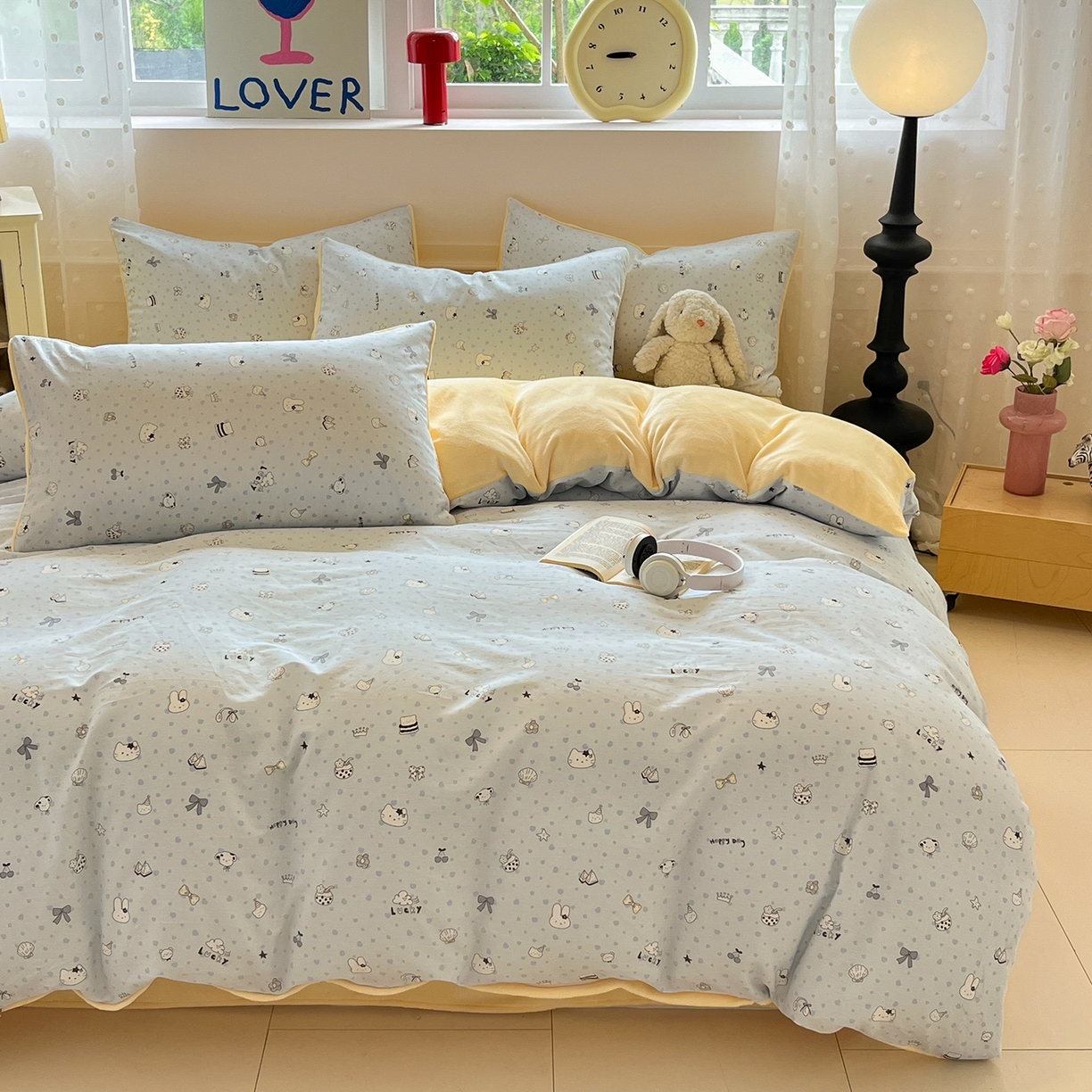 91家纺网 家纺一手货源 找家纺 吉象家纺 2025新款全棉牛奶绒印花四件套 棉绒-蜜罐猫猫