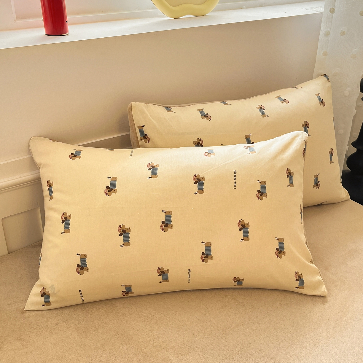 91家纺网 家纺一手货源 找家纺 吉象家纺 2025新款全棉牛奶绒印花四件套 棉绒-俏皮狗狗