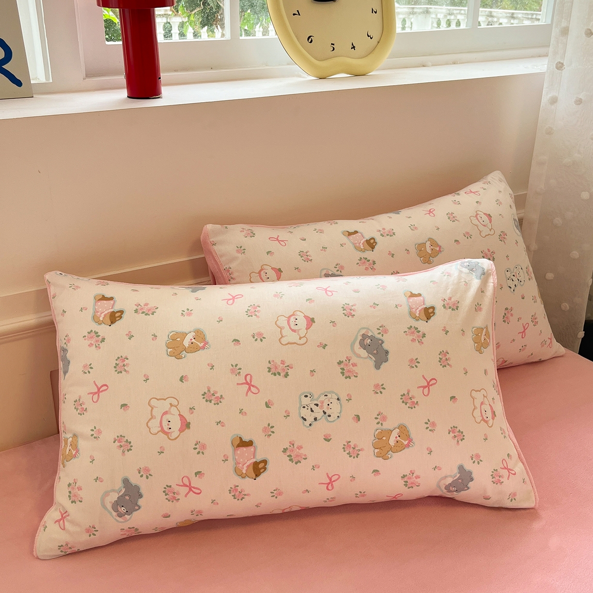 91家纺网 家纺一手货源 找家纺 吉象家纺 2025新款全棉牛奶绒印花四件套 棉绒-碎花狗狗