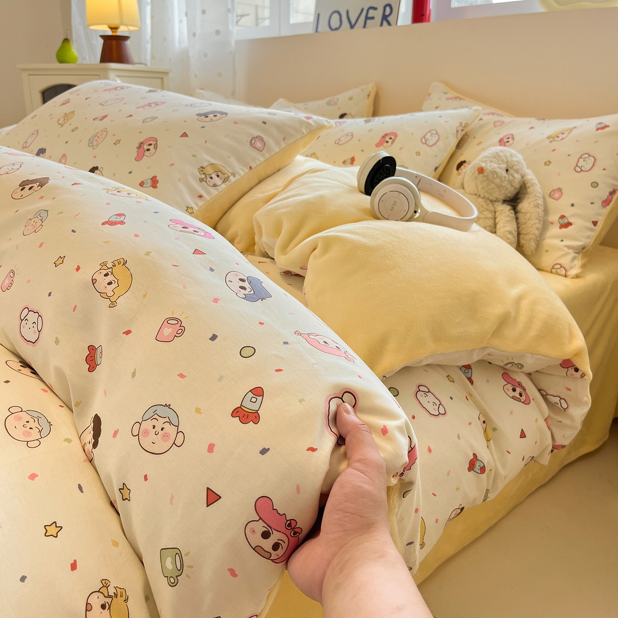 91家纺网 家纺一手货源 找家纺 吉象家纺 2025新款全棉牛奶绒印花四件套 棉绒-童趣萌新