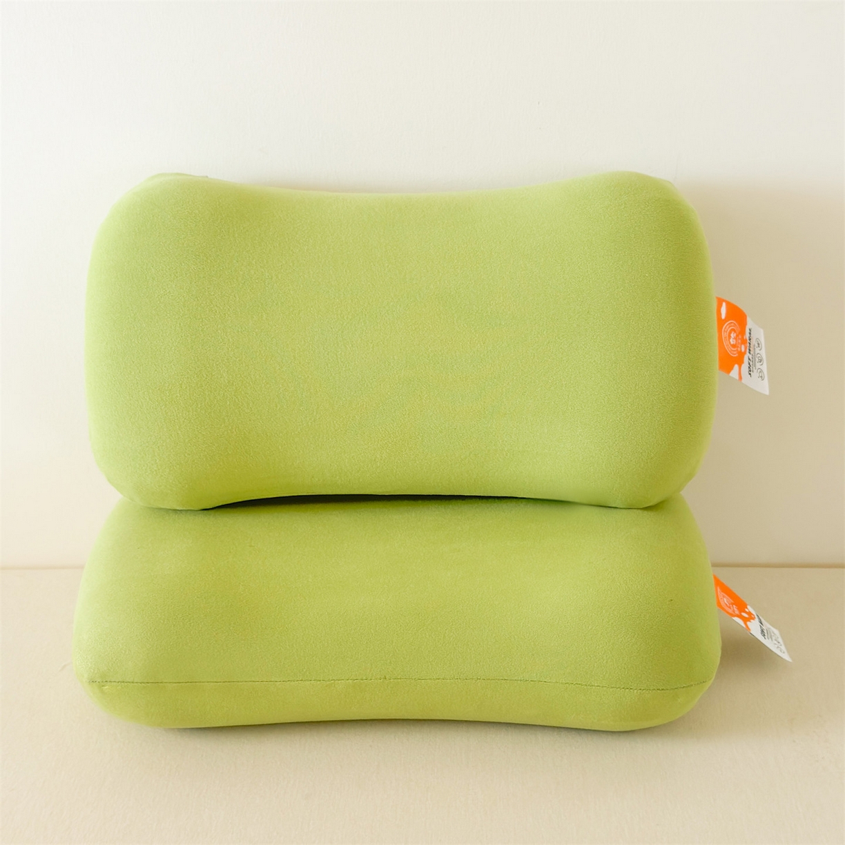 91家纺网 家纺一手货源 找家纺 麦肯锡 2025新款护颈记忆枕枕头枕芯-产品图 抹茶绿