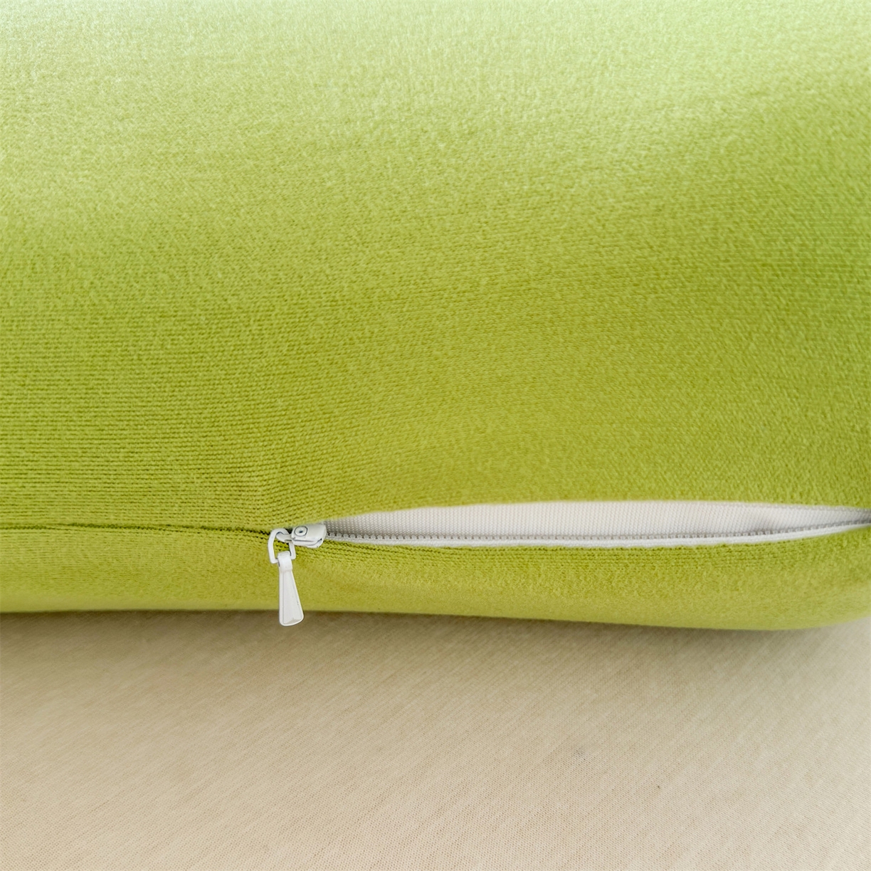 91家纺网 家纺一手货源 找家纺 麦肯锡 2025新款护颈记忆枕枕头枕芯-产品图 抹茶绿