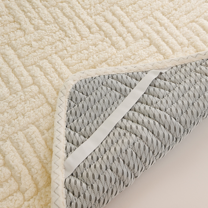 91家纺网 家纺一手货源 找家纺 （总）圣楚家纺 2025新款羊羔绒床垫床护垫-学生床