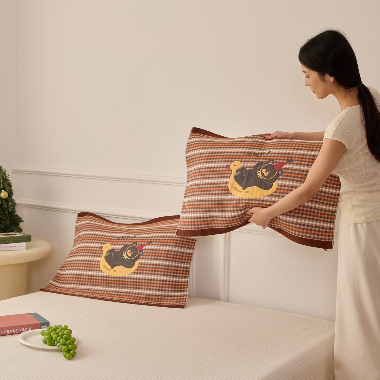 91家纺网 家纺一手货源 找家纺 （总）沐瑟家纺 2025新款卡通格子纯棉八层枕巾 （含质检报告）