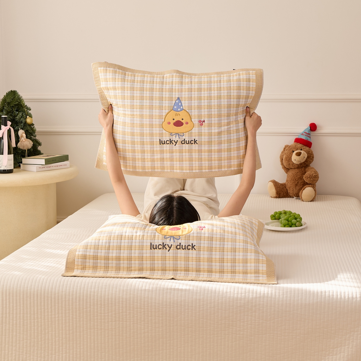 91家纺网 家纺一手货源 找家纺 沐瑟家纺 2025新款卡通格子纯棉八层枕巾（含质检报告） 橙小鸭